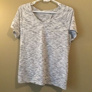 Lululemon tie back active shirt